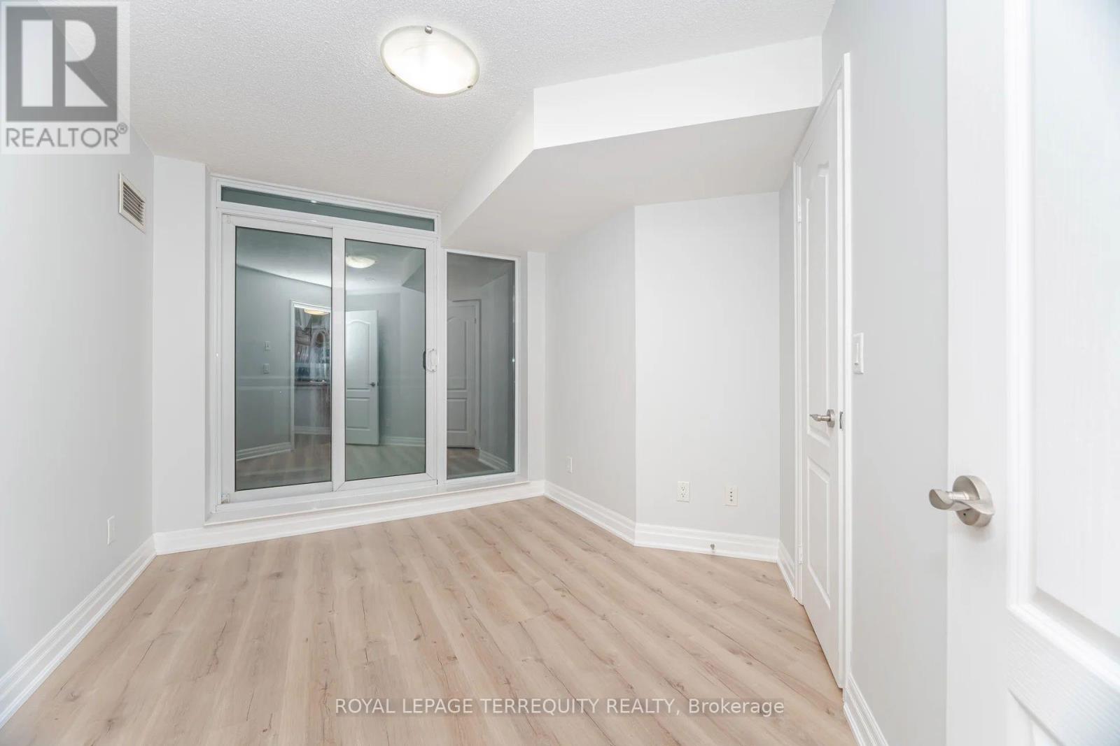 710 - 2121 Lake Shore Boulevard W, Toronto, Ontario  M8V 4E9 - Photo 21 - W12539560