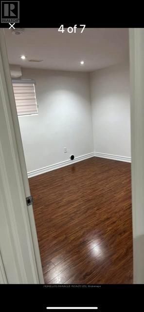 172 Bayhampton Drive, Brampton, Ontario  L6P 3A8 - Photo 4 - W12539570