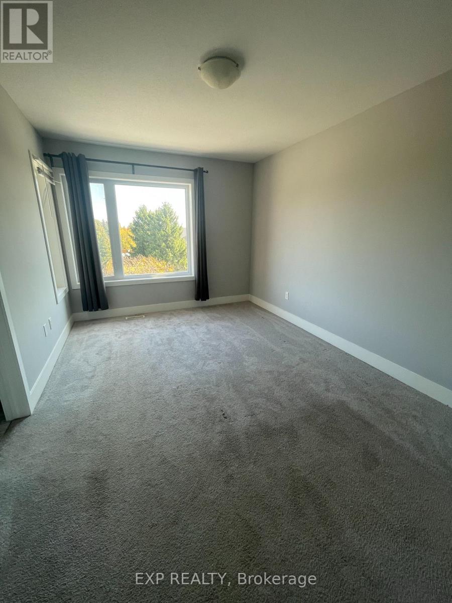 2056 Meadowgate Boulevard, London South, Ontario  N6M 0H5 - Photo 10 - X12539586