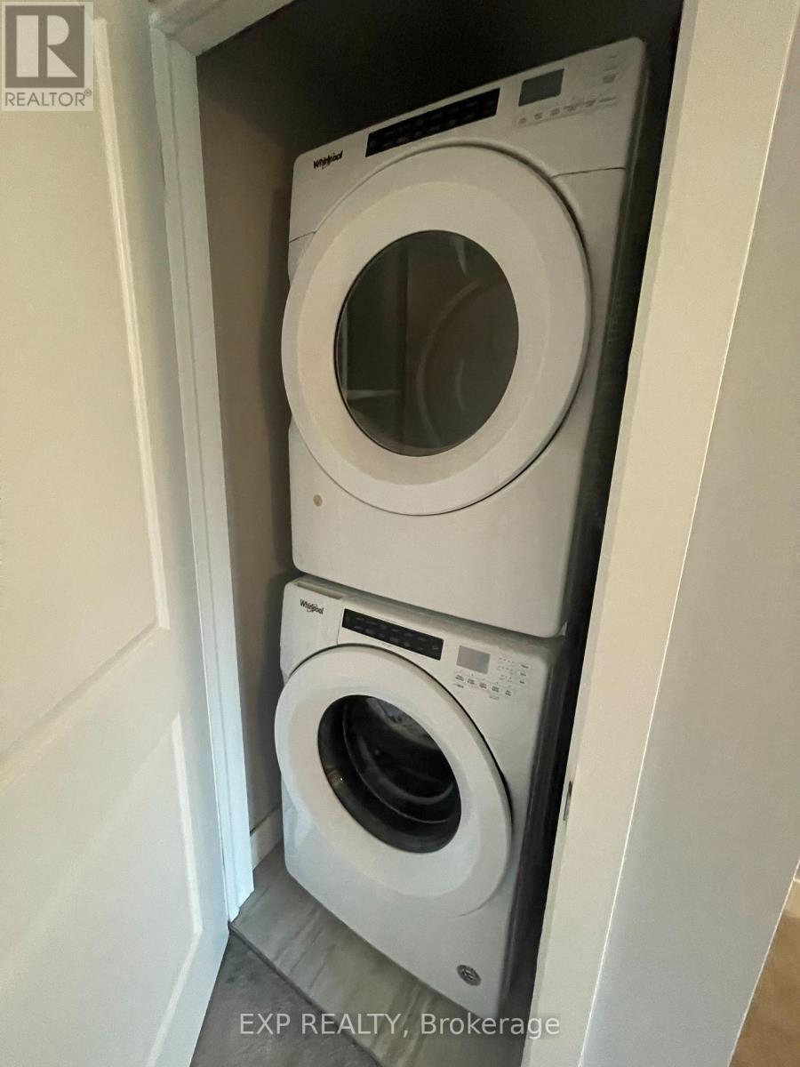 2056 Meadowgate Boulevard, London South, Ontario  N6M 0H5 - Photo 8 - X12539586