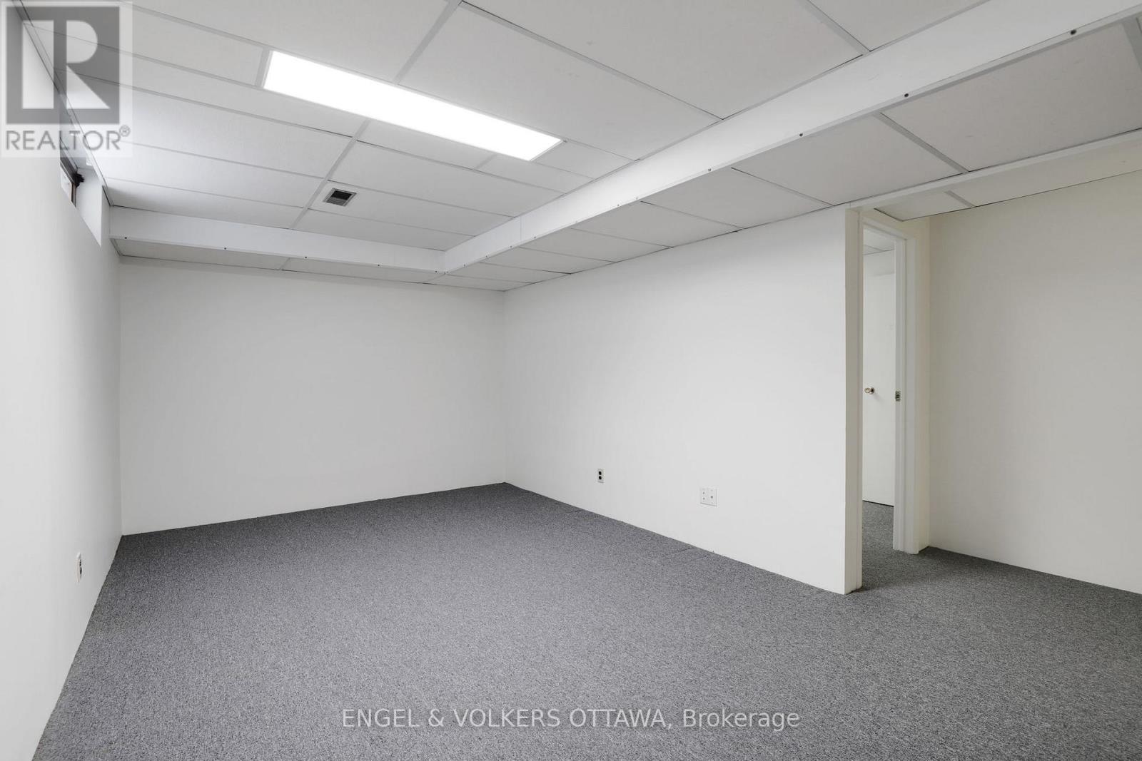 60 Homestead Street, Ottawa, Ontario  K2E 7N6 - Photo 21 - X12539622