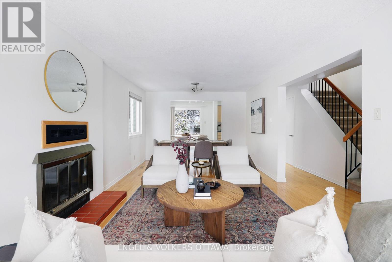 60 Homestead Street, Ottawa, Ontario  K2E 7N6 - Photo 4 - X12539622