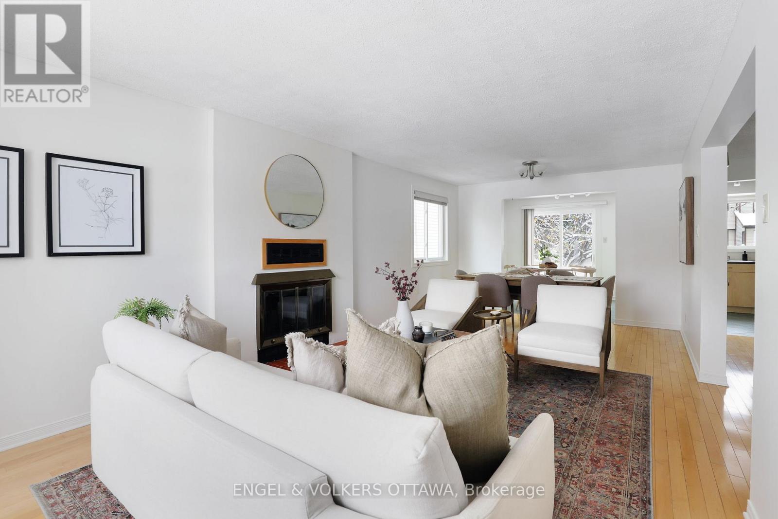 60 Homestead Street, Ottawa, Ontario  K2E 7N6 - Photo 6 - X12539622