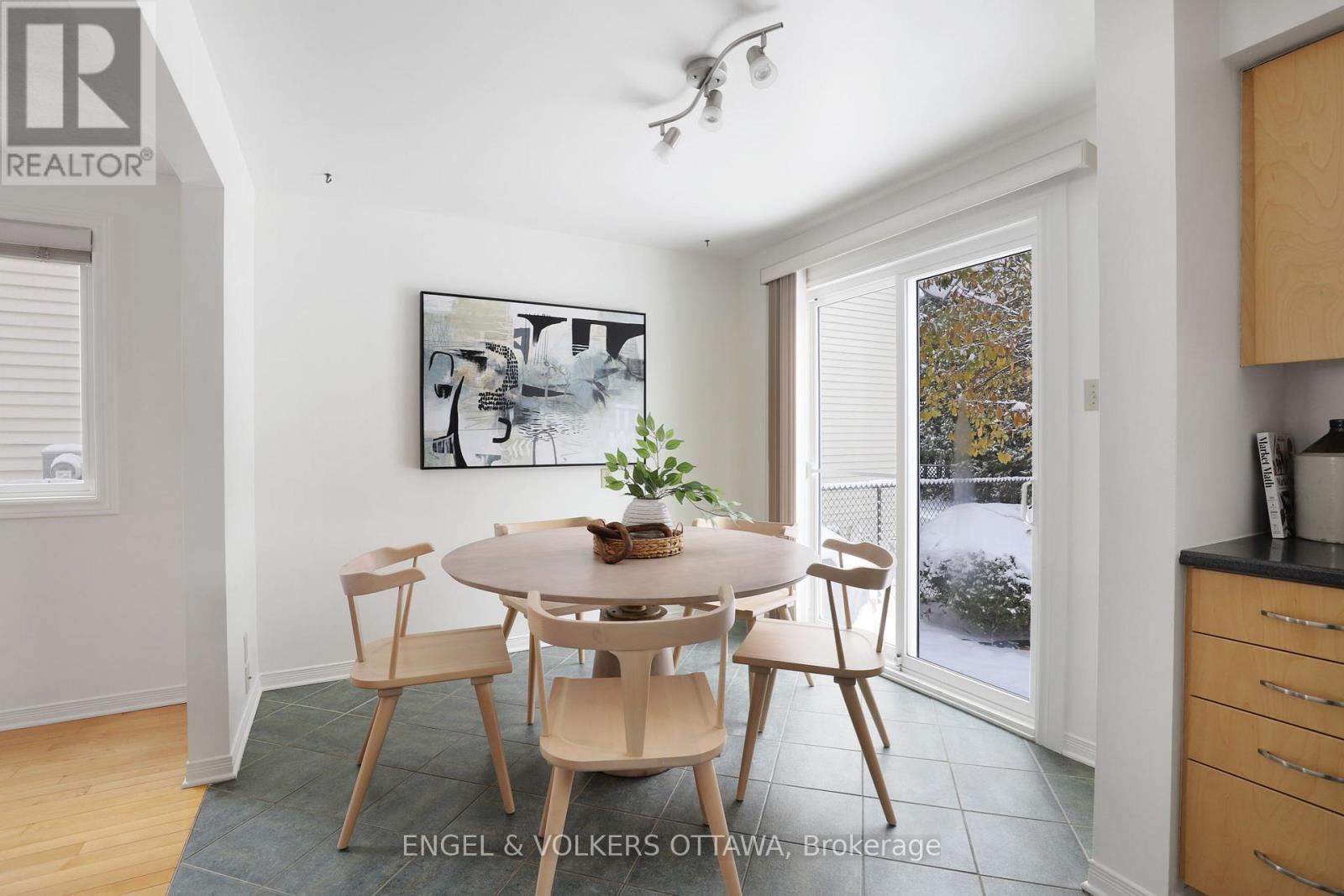 60 Homestead Street, Ottawa, Ontario  K2E 7N6 - Photo 9 - X12539622