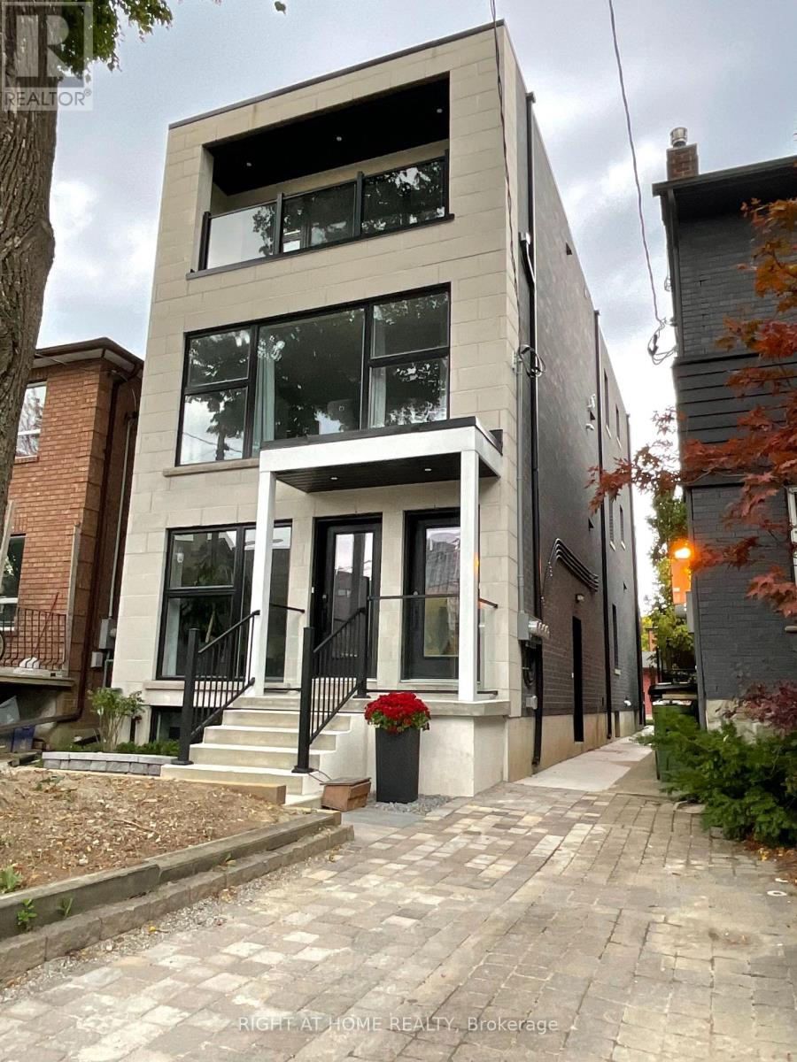 MAIN FLOOR - 674 MANNING AVENUE, Toronto, Ontario