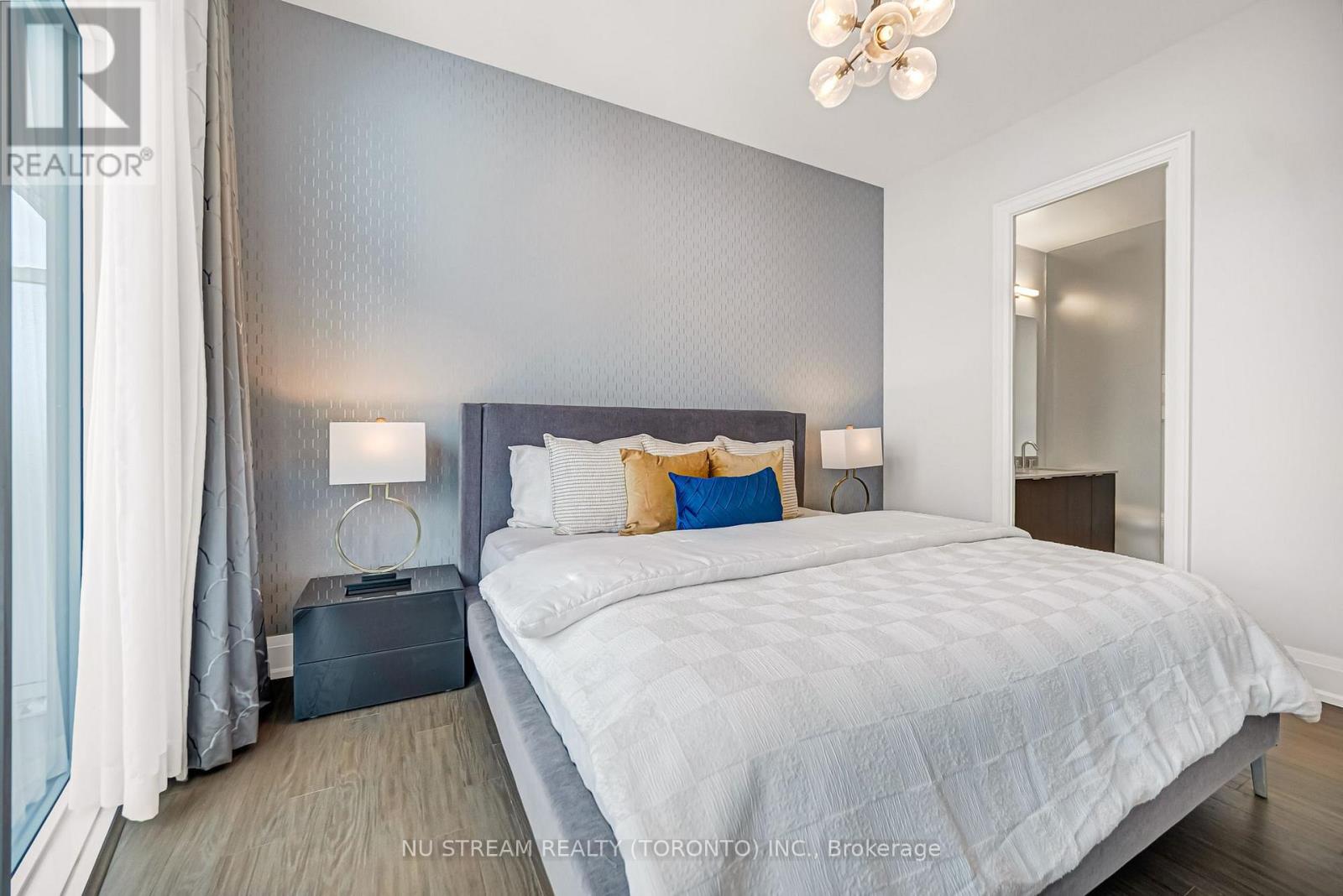 Ph101 - 100 Harbour Street, Toronto, Ontario  M5J 0B5 - Photo 23 - C12526298