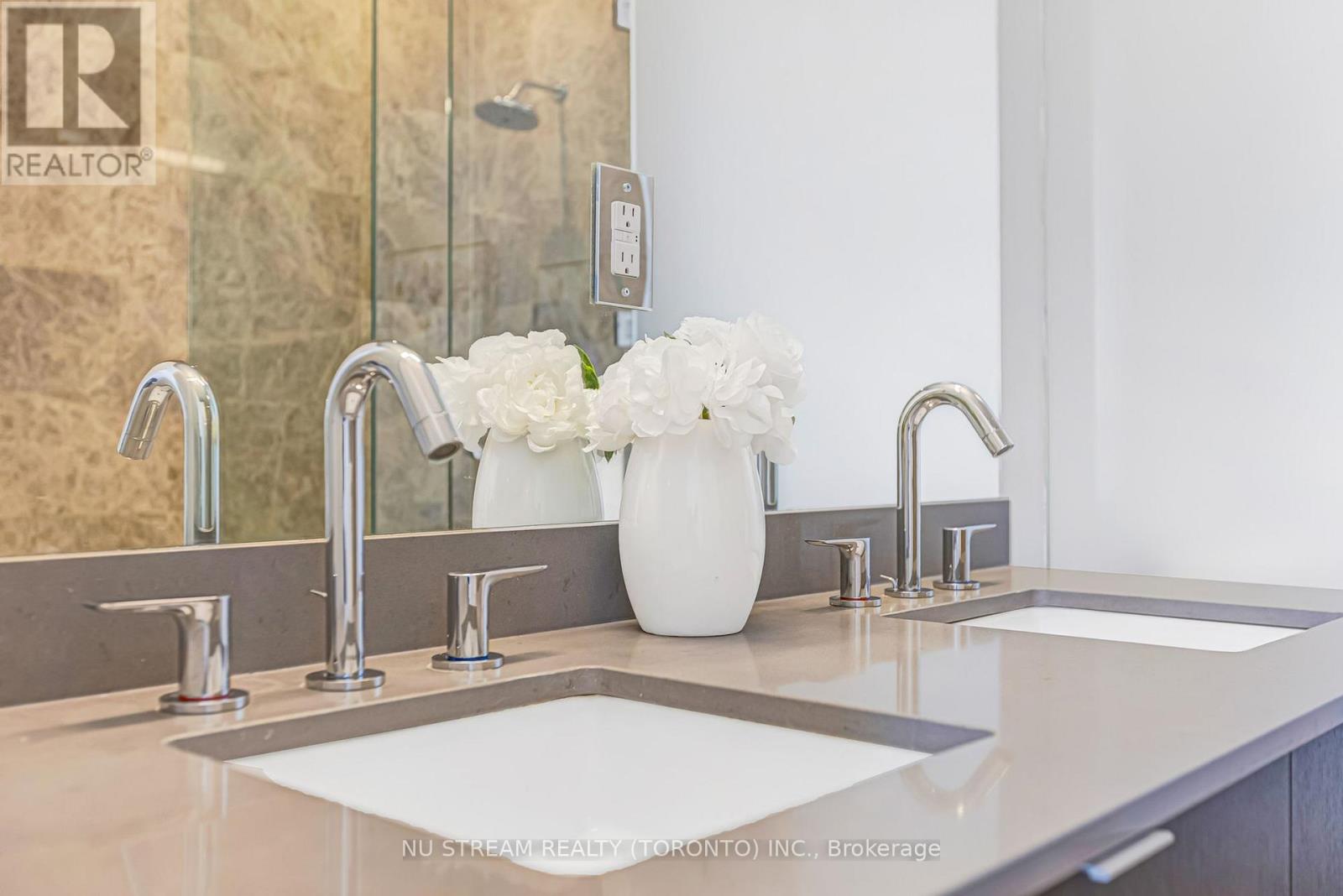 Ph101 - 100 Harbour Street, Toronto, Ontario  M5J 0B5 - Photo 25 - C12526298