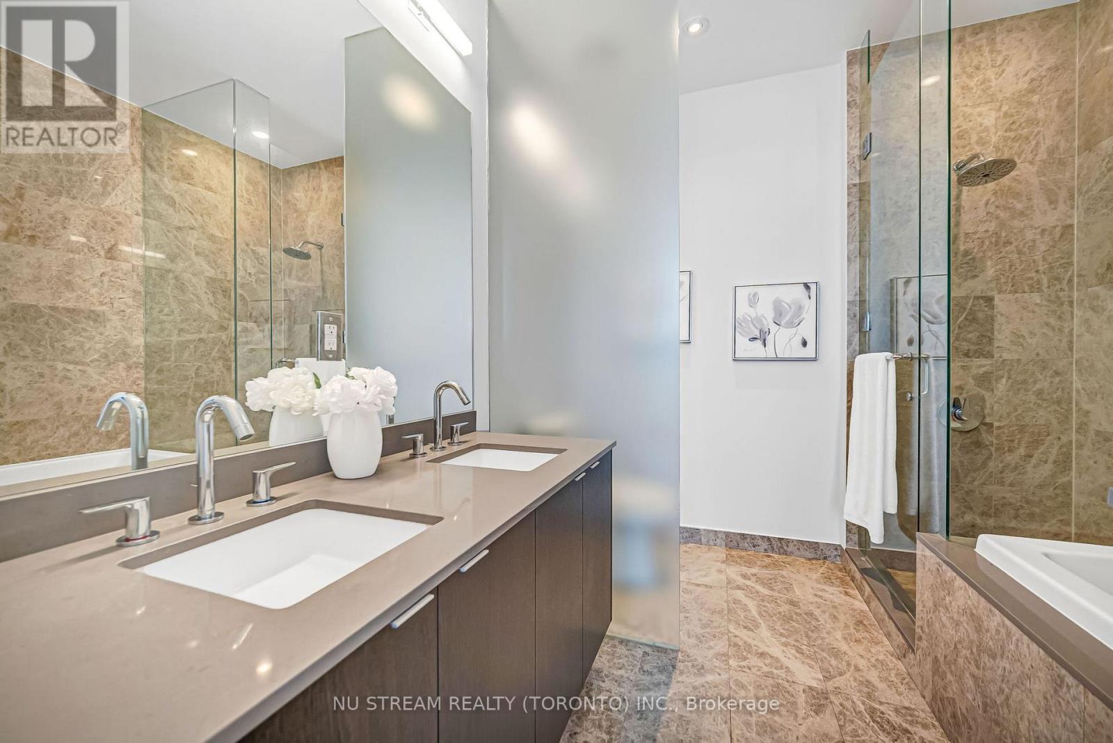 Ph101 - 100 Harbour Street, Toronto, Ontario  M5J 0B5 - Photo 24 - C12526298