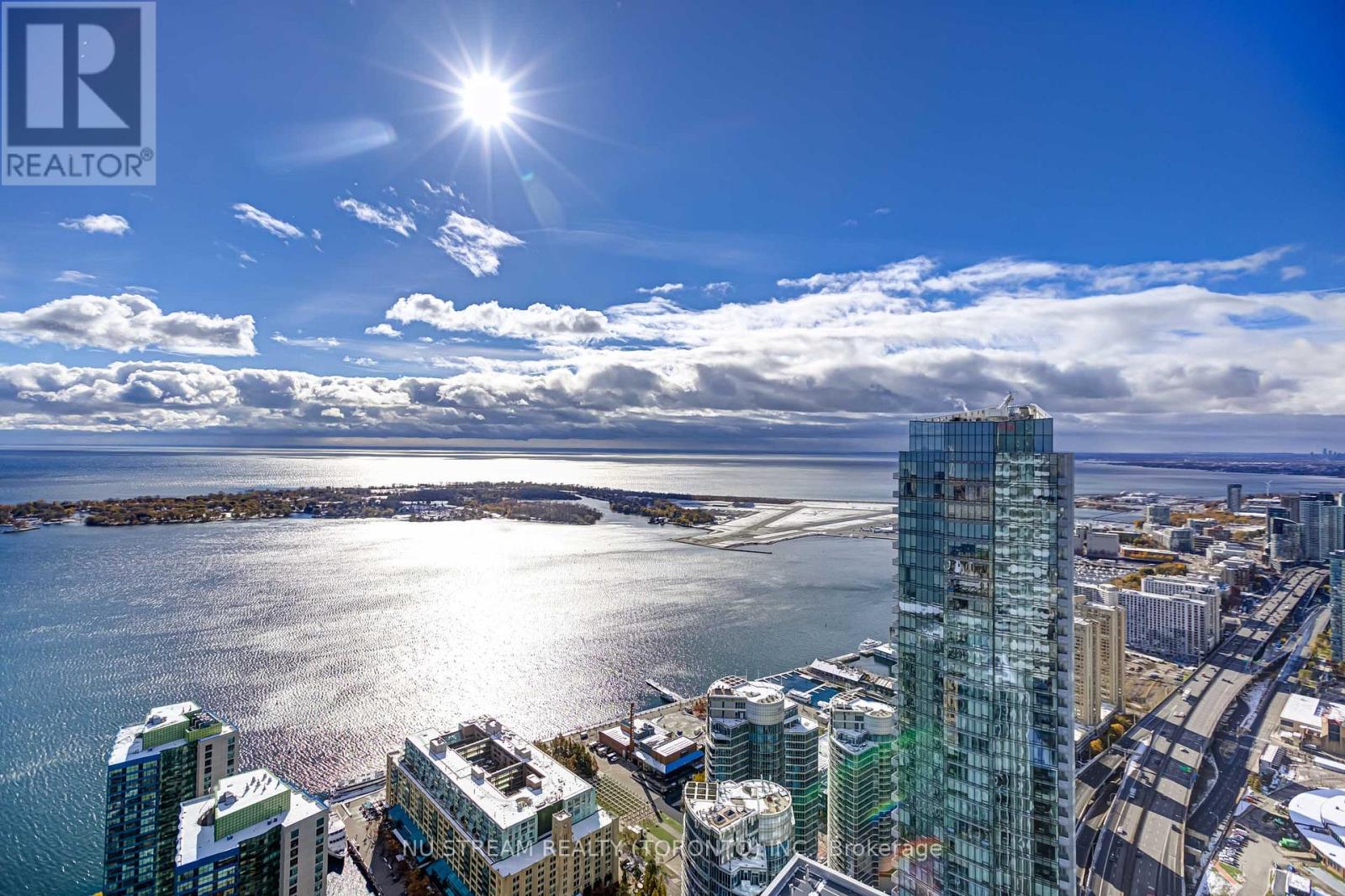 Ph101 - 100 Harbour Street, Toronto, Ontario  M5J 0B5 - Photo 32 - C12526298