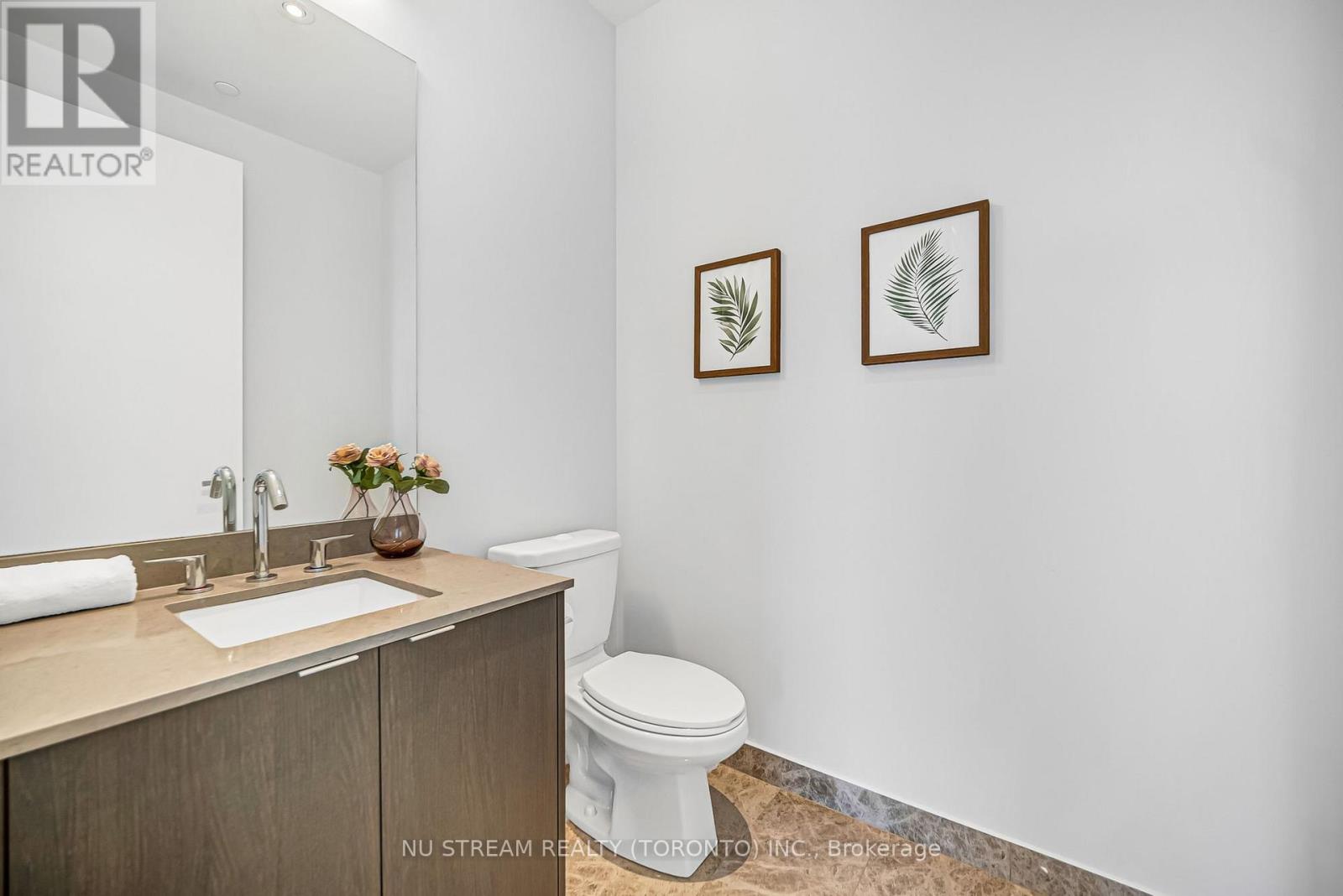 Ph101 - 100 Harbour Street, Toronto, Ontario  M5J 0B5 - Photo 31 - C12526298