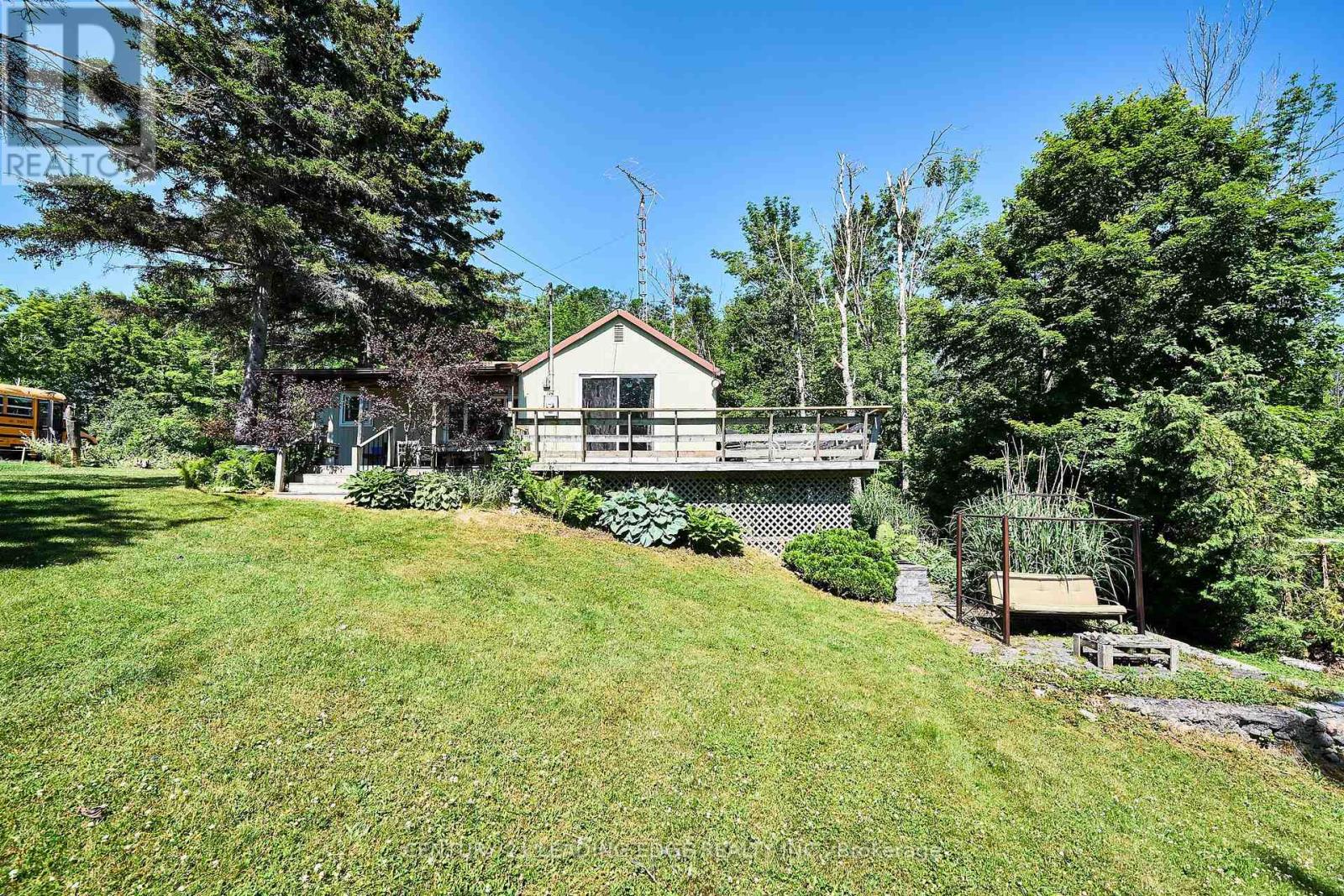 225 ARNOTT DRIVE, Selwyn, Ontario