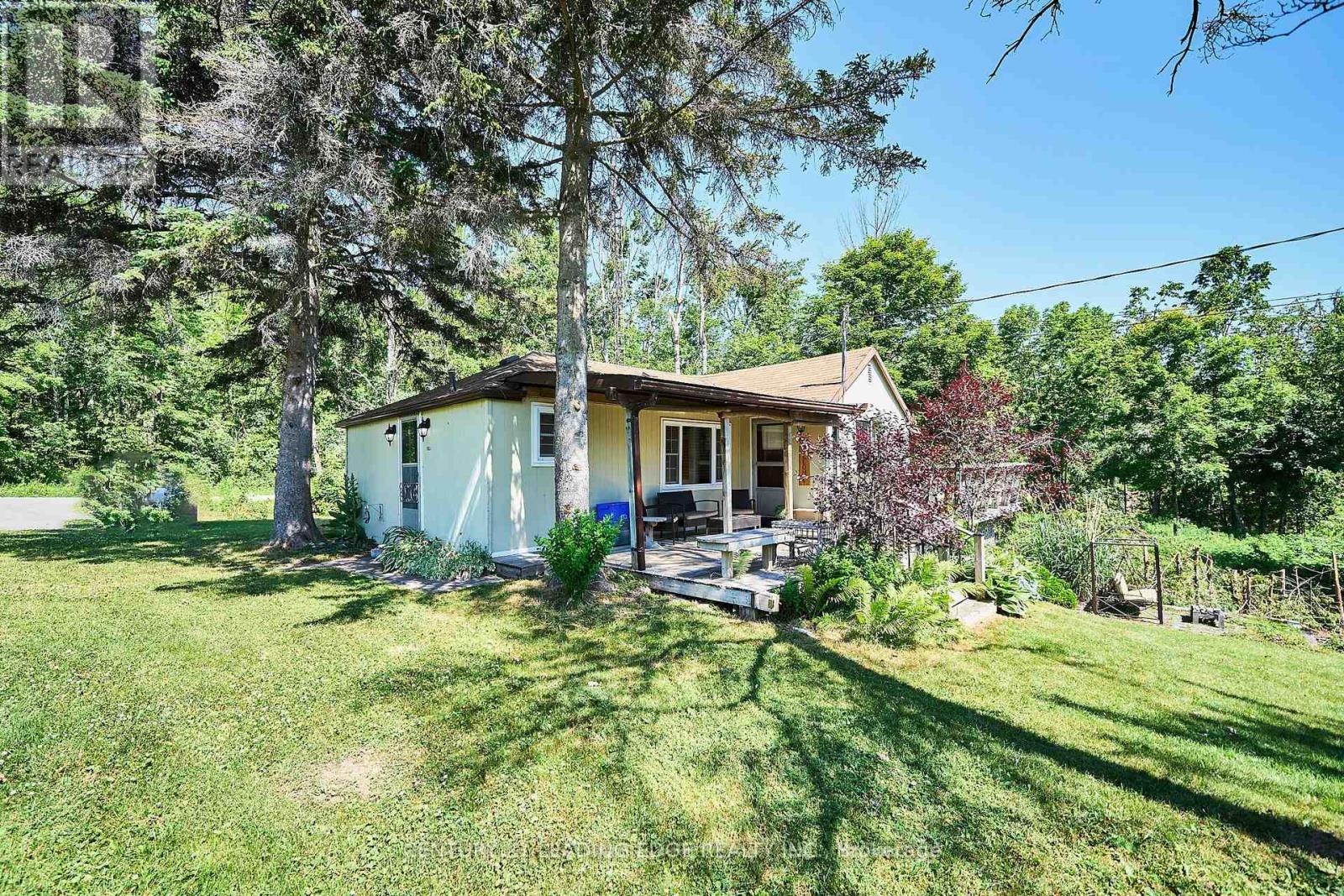 225 Arnott Drive, Selwyn, Ontario K0L 1T0 - Photo 5 - X12363111