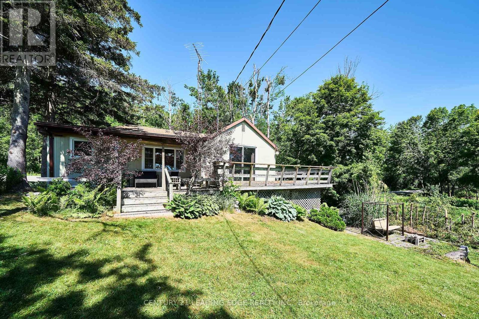 225 Arnott Drive, Selwyn, Ontario K0L 1T0 - Photo 2 - X12363111