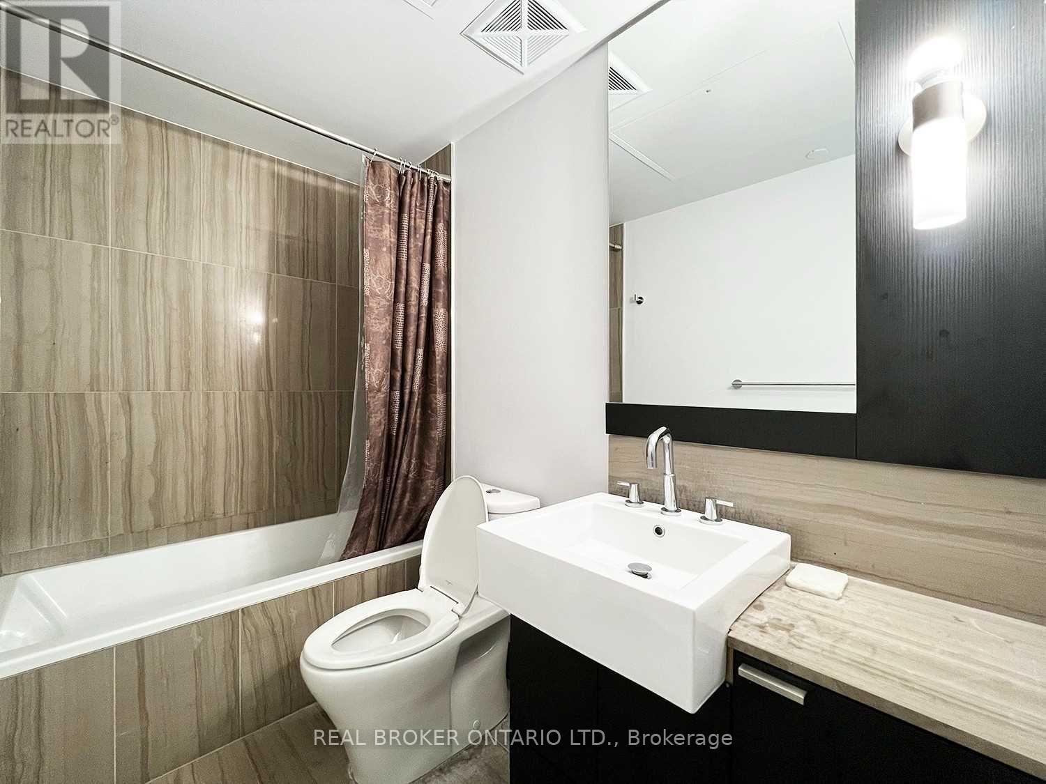 2807 - 88 Blue Jays Way, Toronto, Ontario  M5V 0L7 - Photo 11 - C12539588