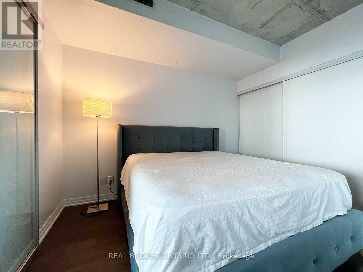 2807 - 88 Blue Jays Way, Toronto, Ontario  M5V 0L7 - Photo 8 - C12539588