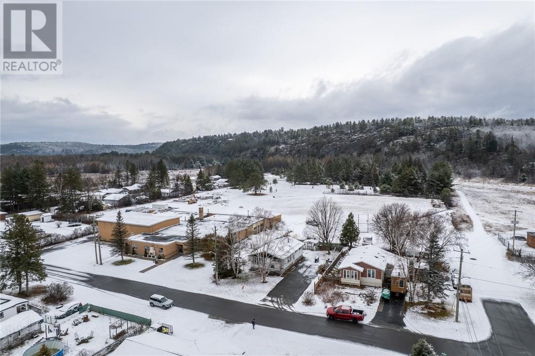 4 Minto Street, Webbwood, Ontario  P0P 2G0 - Photo 40 - 2125584