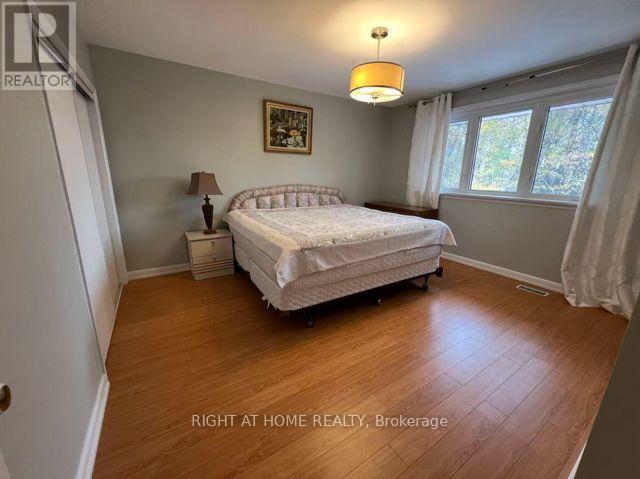 1445 Ryan Place, Mississauga, Ontario  L5C 1J7 - Photo 12 - W12535596