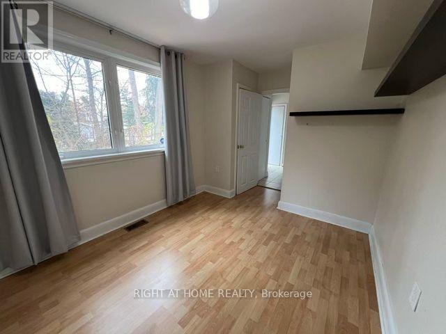 1445 Ryan Place, Mississauga, Ontario  L5C 1J7 - Photo 16 - W12535596