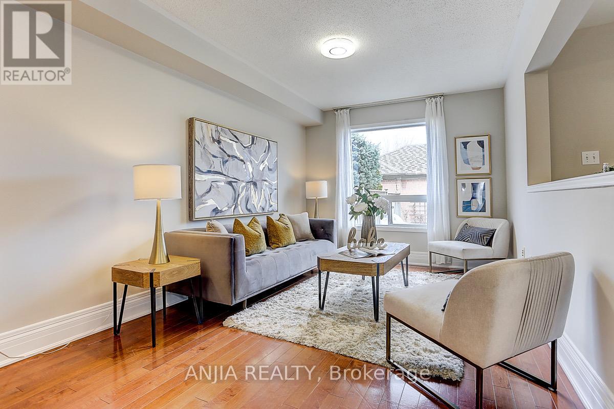 230 Bantry Avenue, Richmond Hill, Ontario  L4B 4T6 - Photo 12 - N12539590