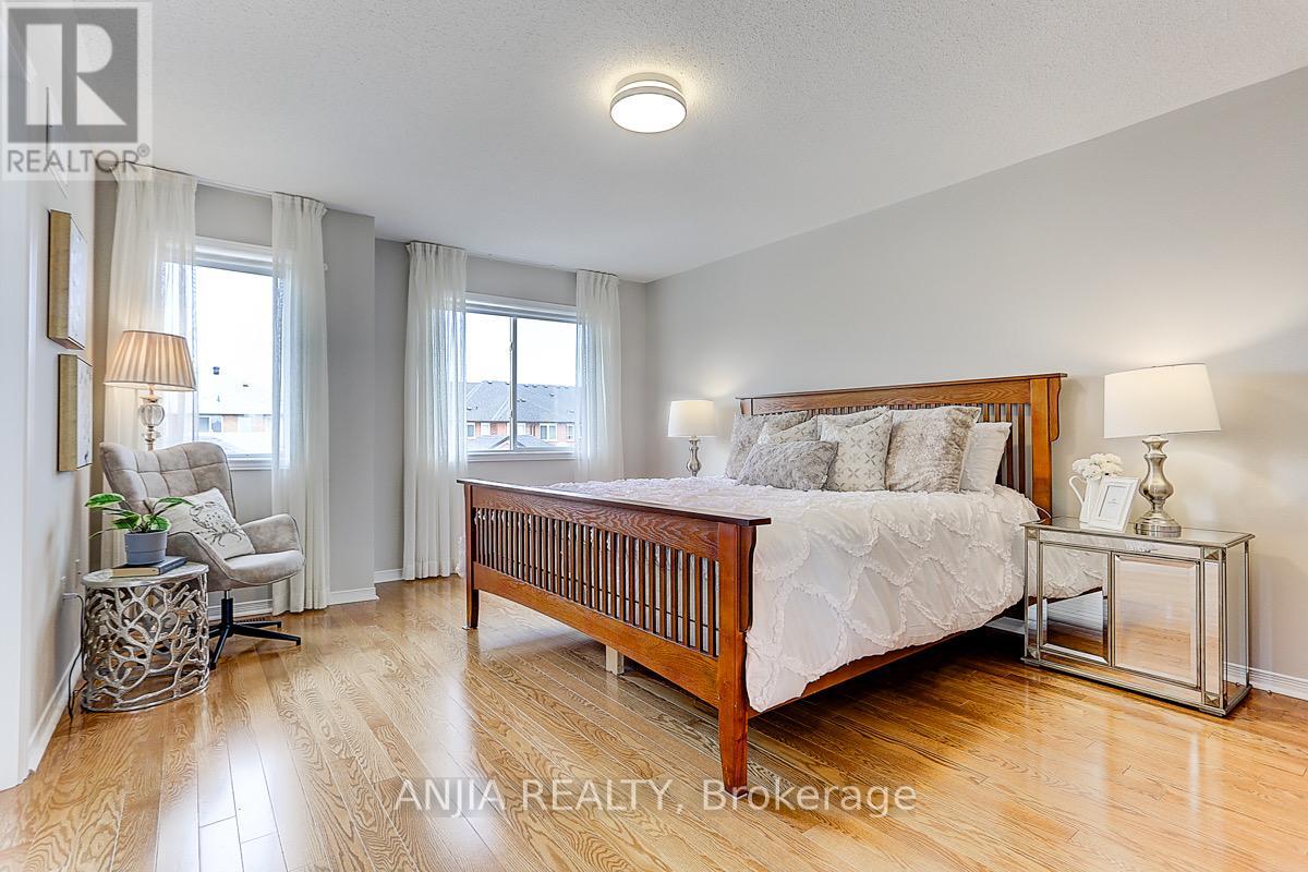 230 Bantry Avenue, Richmond Hill, Ontario  L4B 4T6 - Photo 18 - N12539590