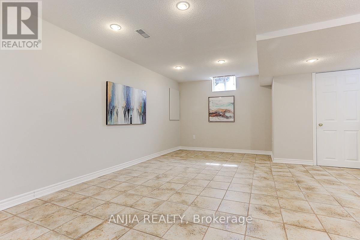 230 Bantry Avenue, Richmond Hill, Ontario  L4B 4T6 - Photo 25 - N12539590