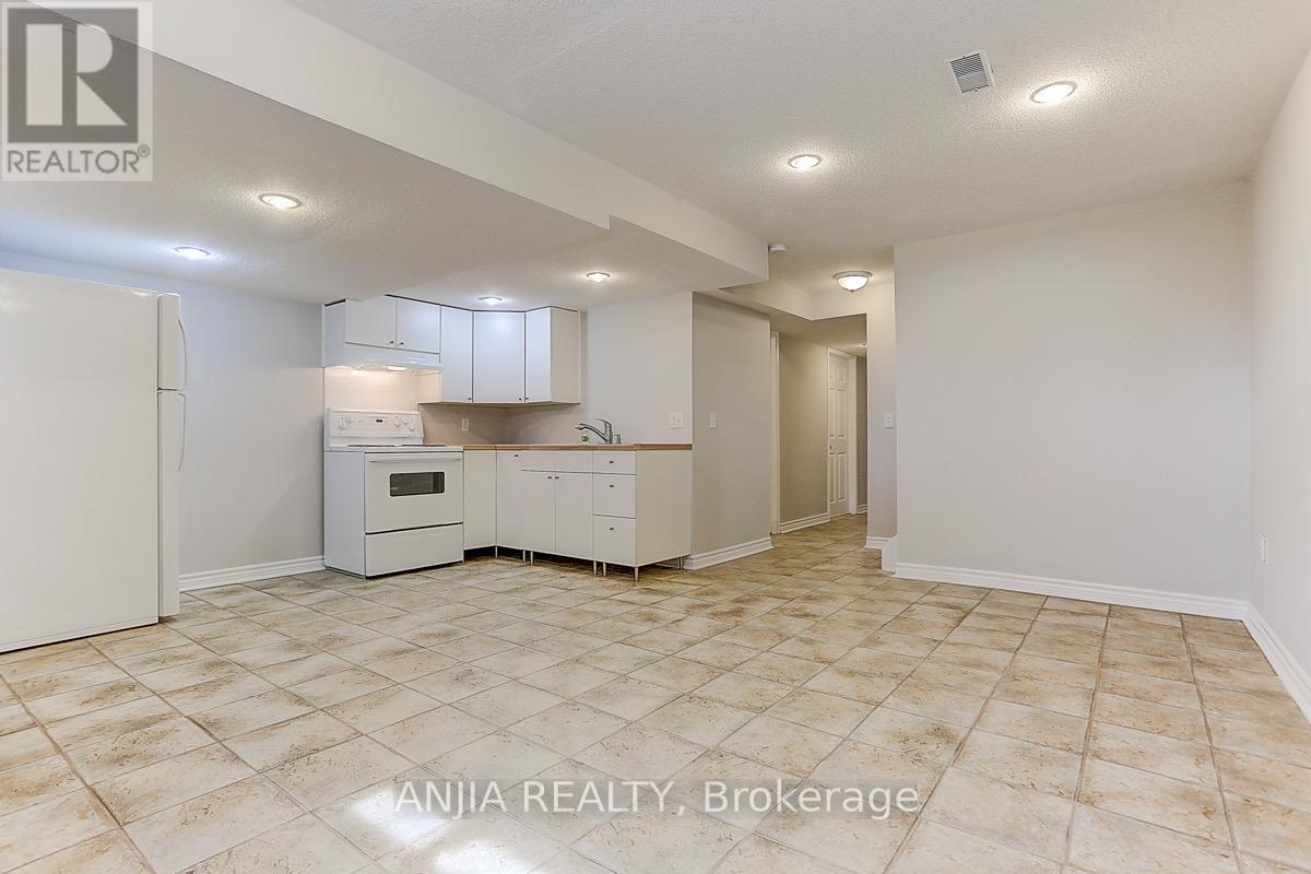 230 Bantry Avenue, Richmond Hill, Ontario  L4B 4T6 - Photo 26 - N12539590