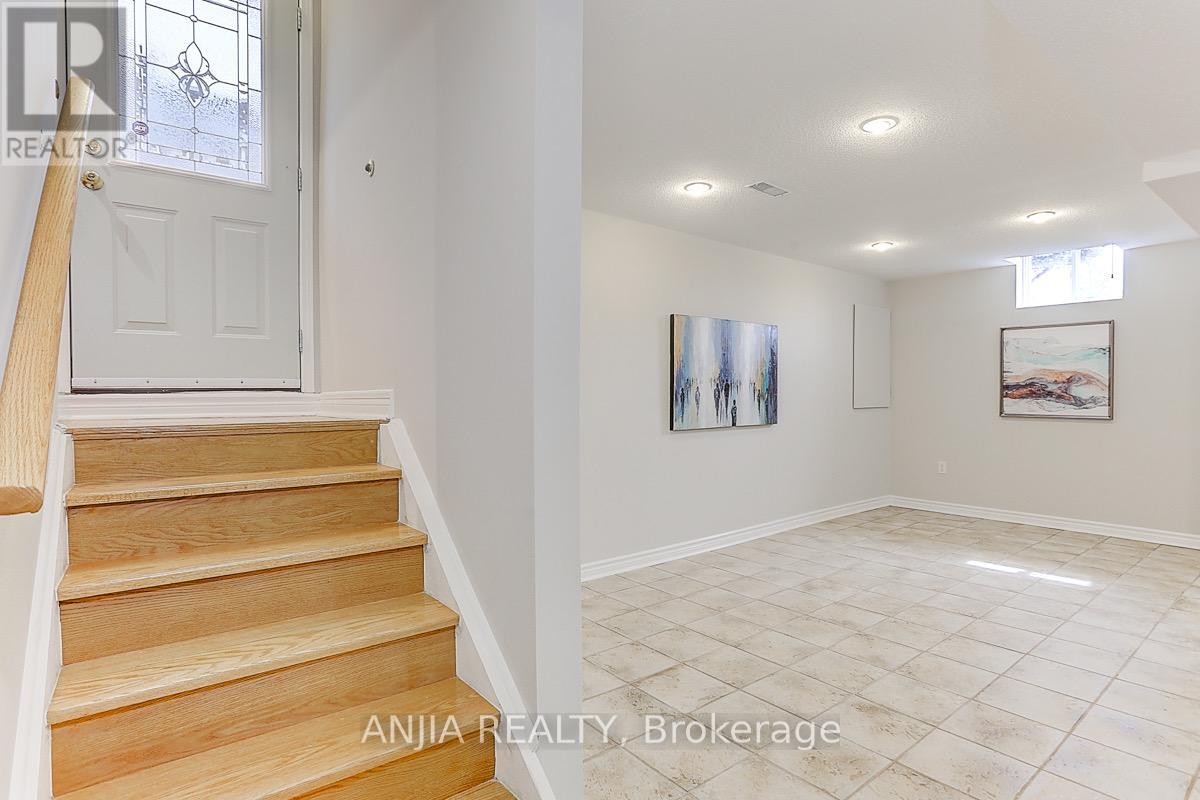 230 Bantry Avenue, Richmond Hill, Ontario  L4B 4T6 - Photo 29 - N12539590