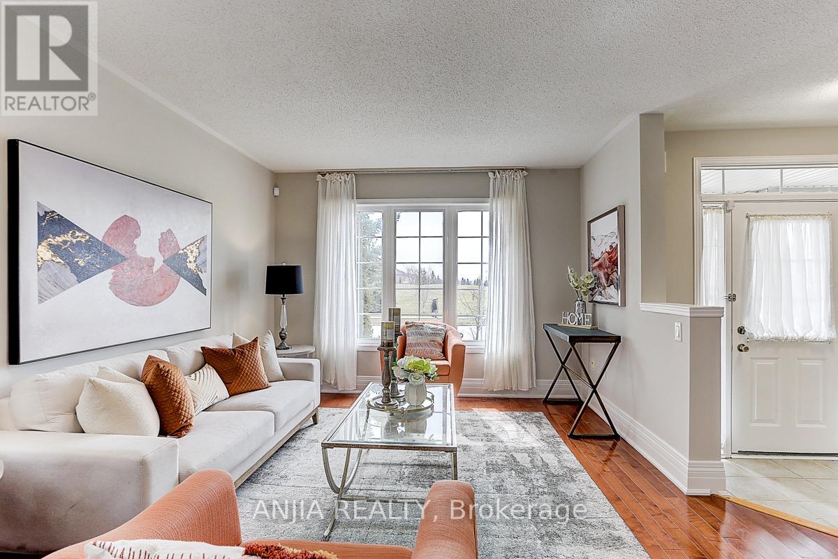 230 Bantry Avenue, Richmond Hill, Ontario  L4B 4T6 - Photo 9 - N12539590