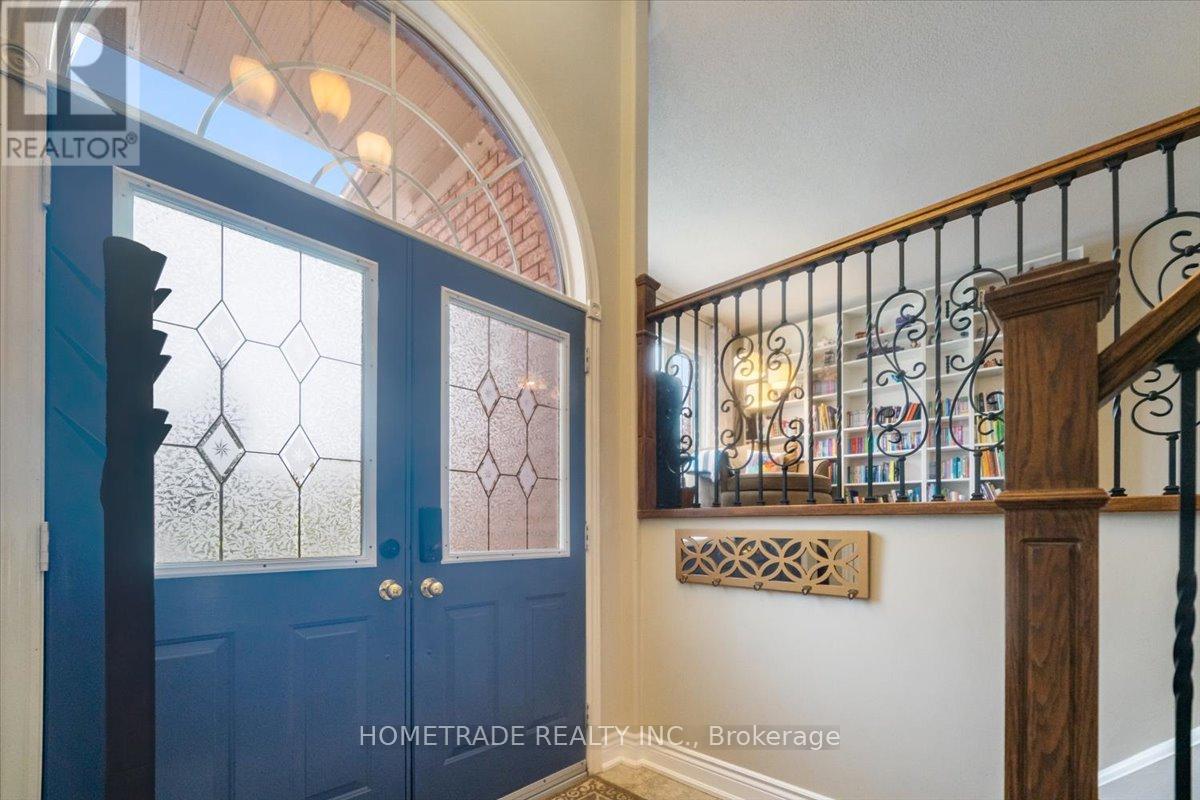 52 Bloxham Place, Barrie, Ontario  L4N 9K2 - Photo 3 - S12539596