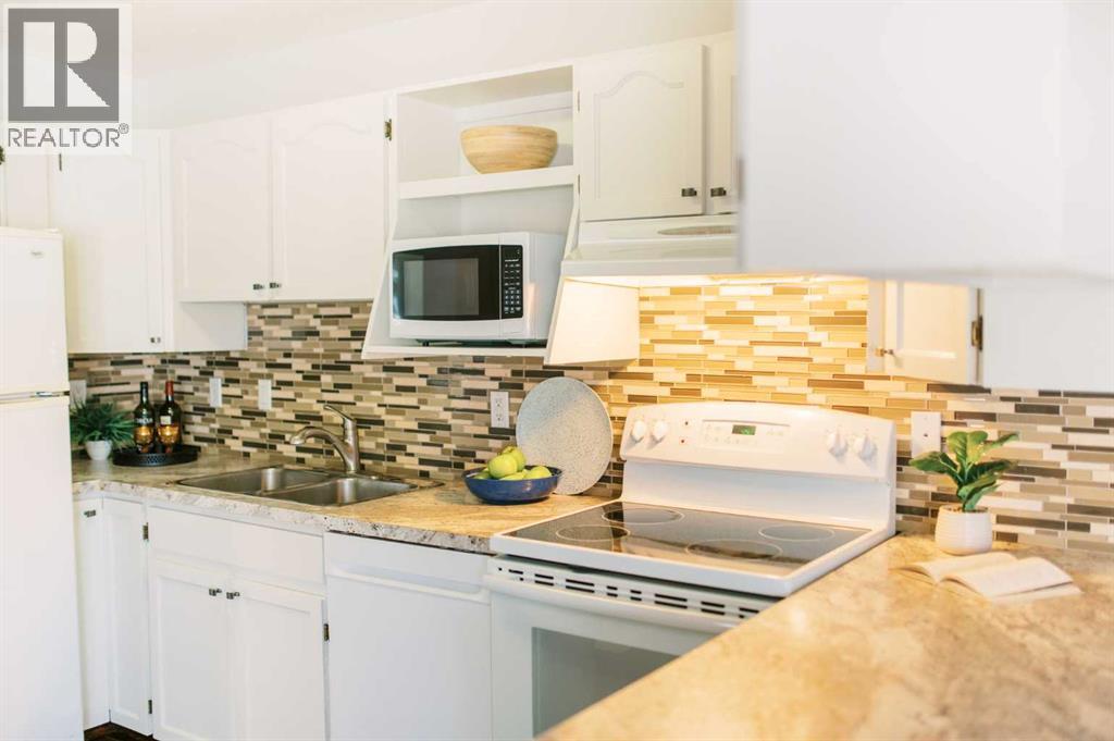 4916a 53 Street, Stettler, Alberta  T4K 1A8 - Photo 7 - A2256290