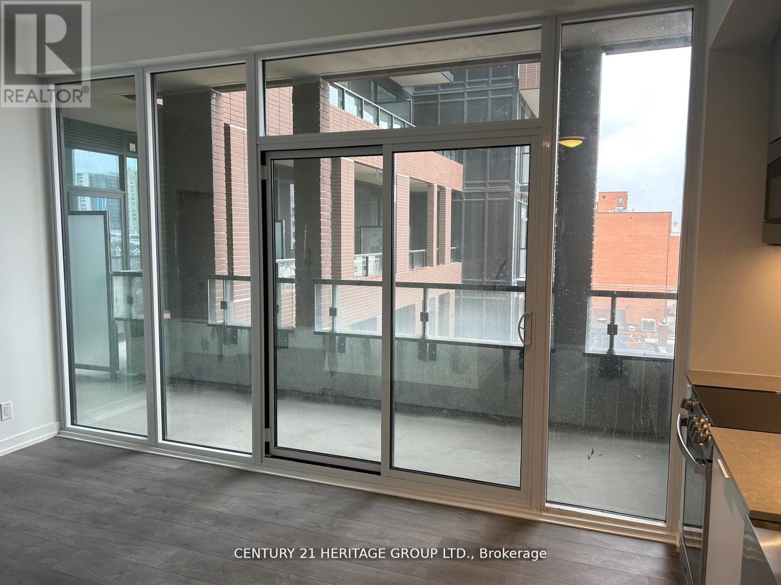 402 - 270 Dufferin Street, Toronto, Ontario  M6K 0H8 - Photo 10 - W12539576