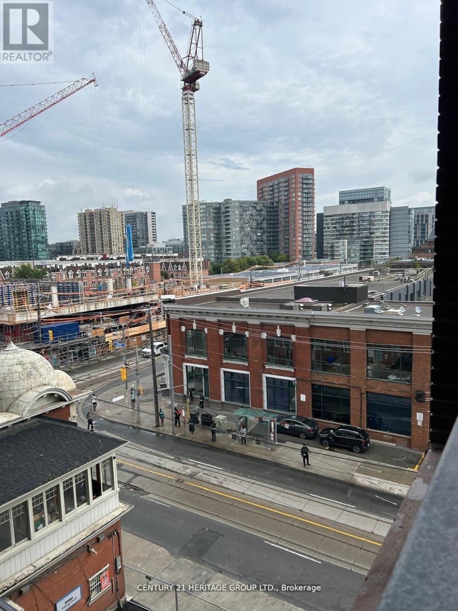 402 - 270 Dufferin Street, Toronto, Ontario  M6K 0H8 - Photo 13 - W12539576