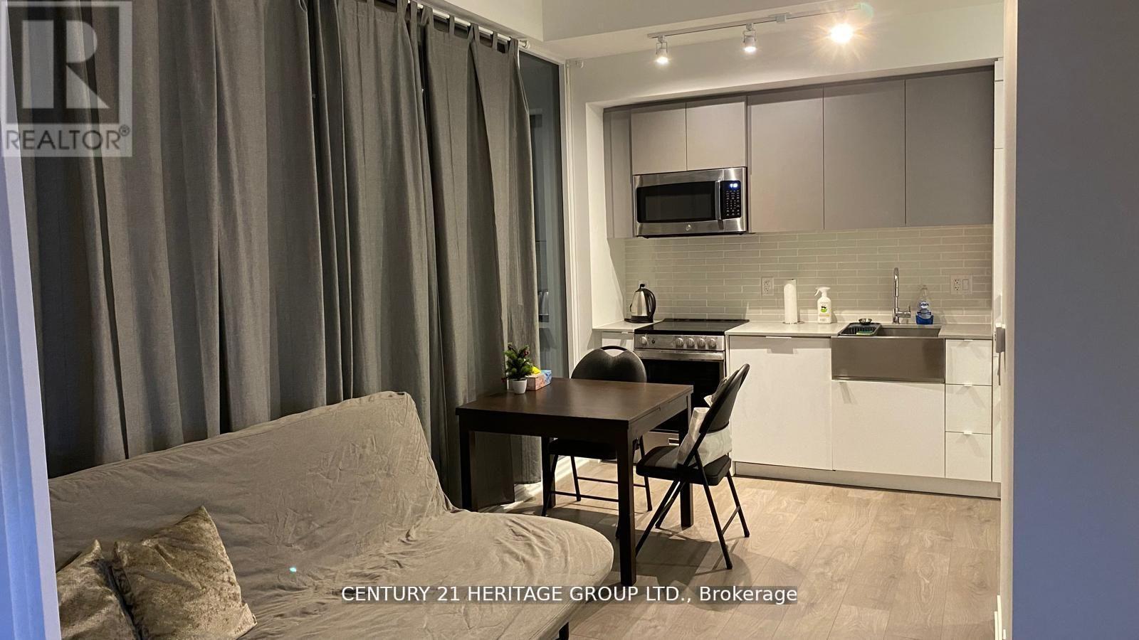 402 - 270 Dufferin Street, Toronto, Ontario  M6K 0H8 - Photo 5 - W12539576