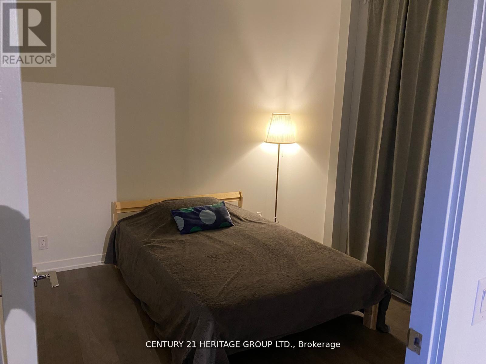 402 - 270 Dufferin Street, Toronto, Ontario  M6K 0H8 - Photo 7 - W12539576