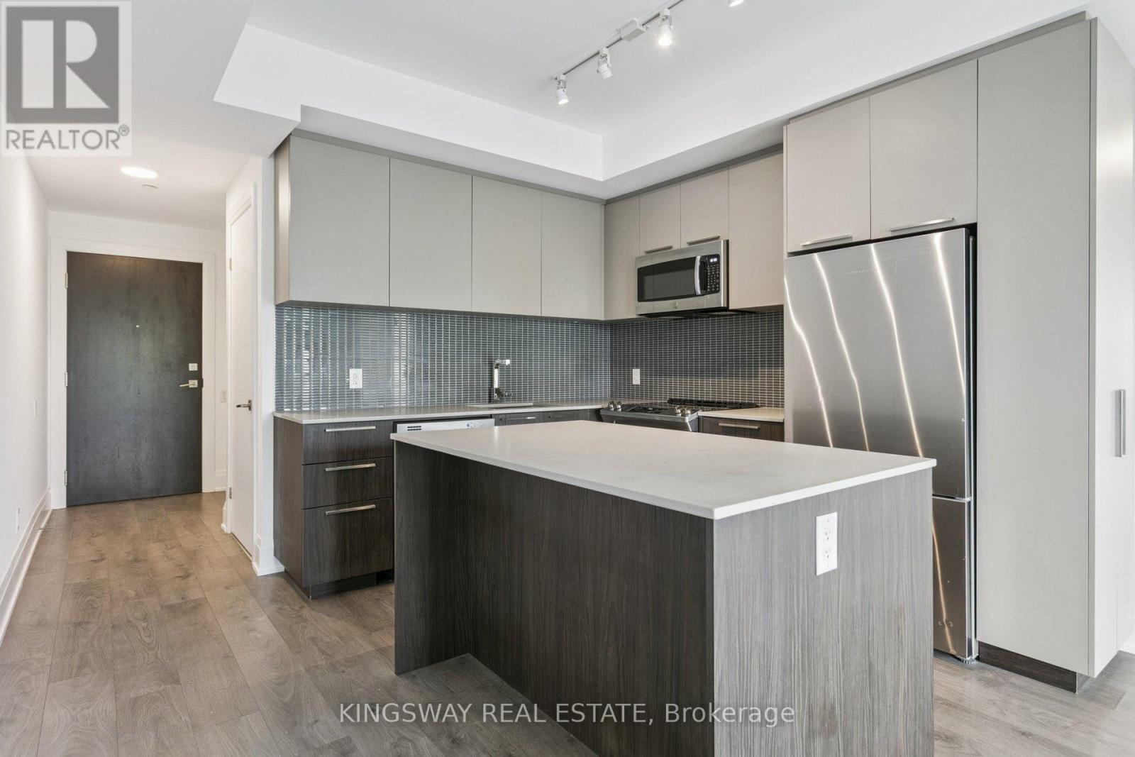 604 - 20 Brin Drive, Toronto, Ontario  M8X 0B2 - Photo 7 - W12539584