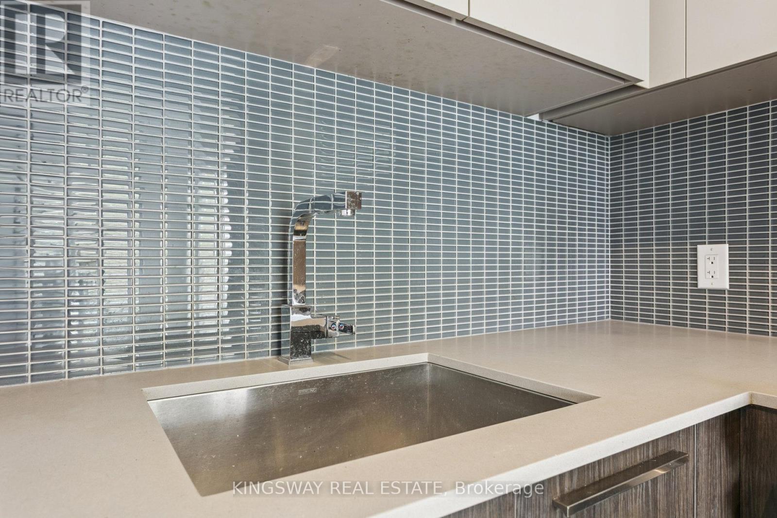 604 - 20 Brin Drive, Toronto, Ontario  M8X 0B2 - Photo 8 - W12539584