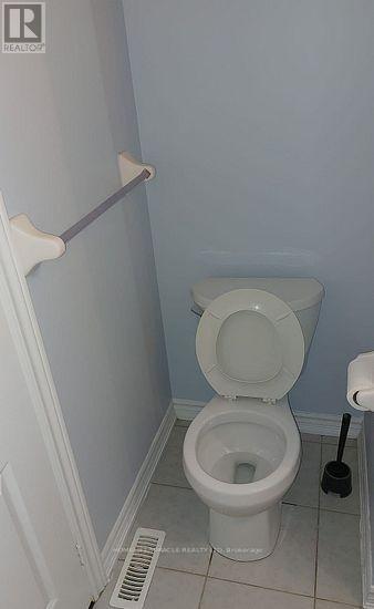 24 Hatton Court, Brampton, Ontario  L6Y 5T6 - Photo 12 - W12539612