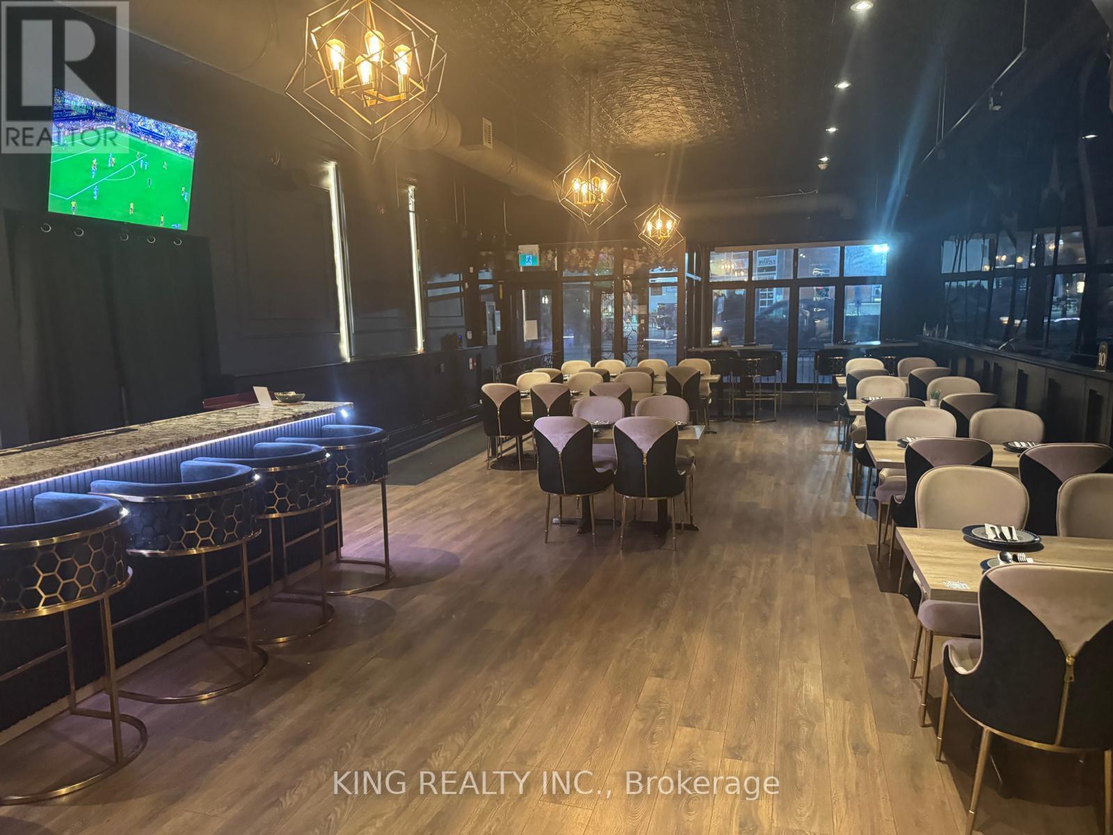 15 Main Street N, Brampton, Ontario  L6X 1M8 - Photo 3 - W12539618