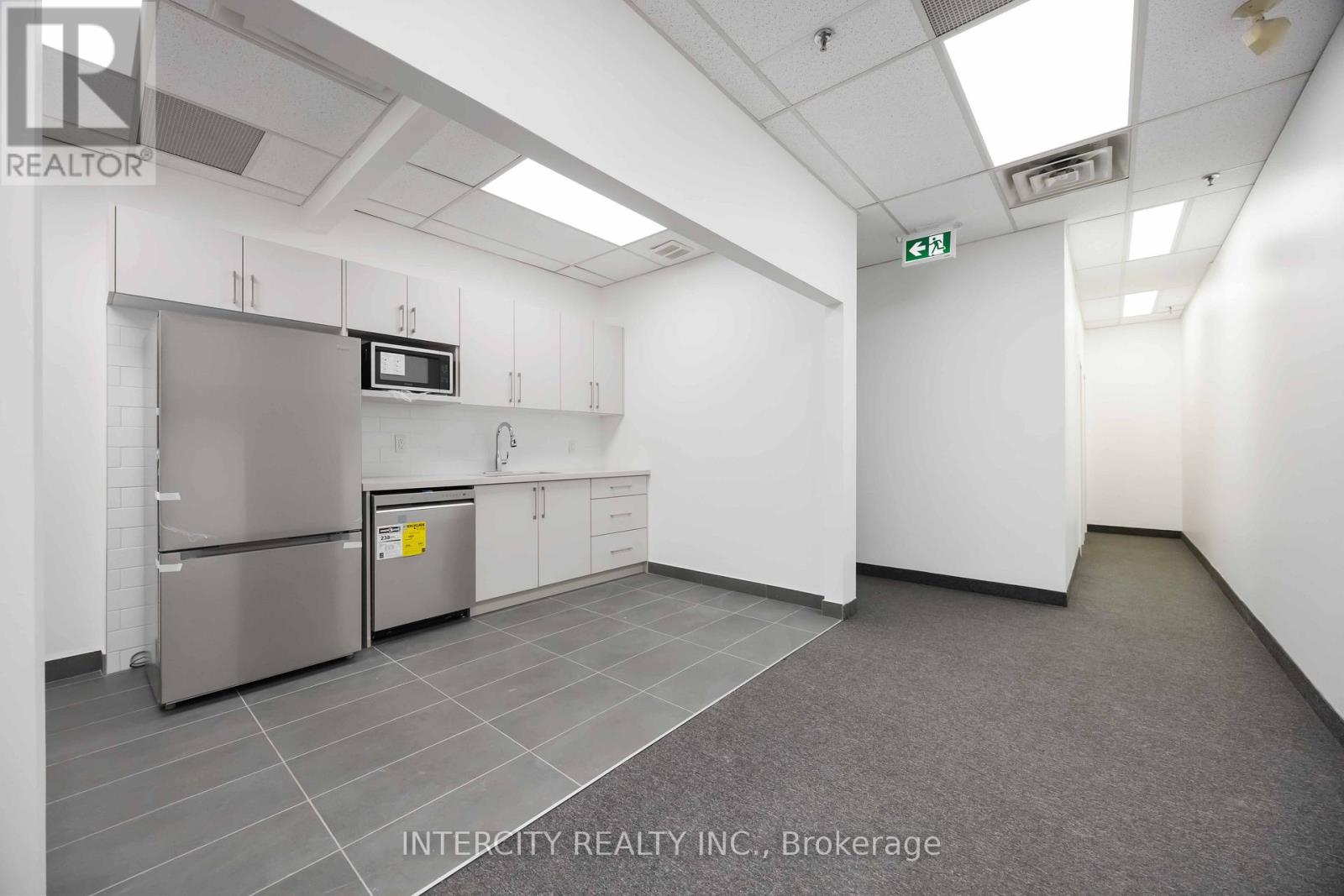 65 Melford Drive, Toronto, Ontario  M1B 2G6 - Photo 4 - E12401860