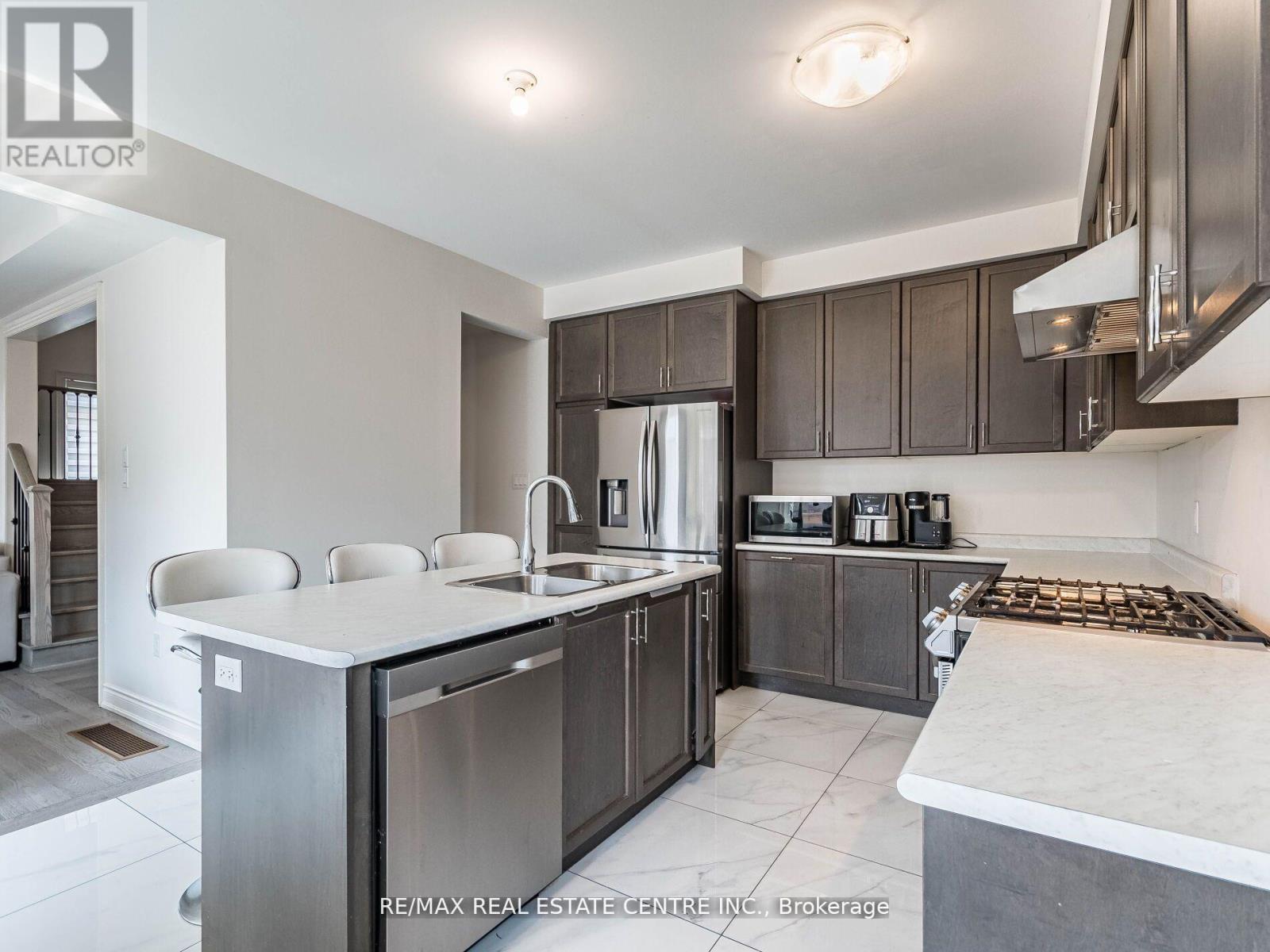 62 Granite Ridge Trail, Hamilton, Ontario  L8B 1Y6 - Photo 11 - X12539598