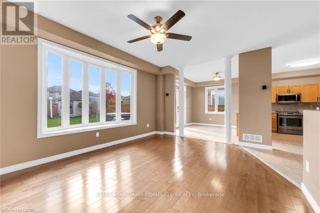 114 Armour Crescent, Hamilton, Ontario  L9K 1R9 - Photo 5 - X12539604