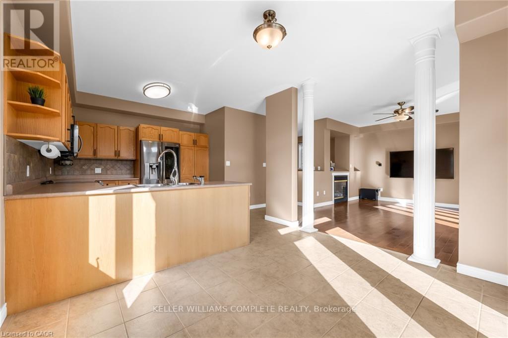 114 Armour Crescent, Hamilton, Ontario  L9K 1R9 - Photo 7 - X12539604