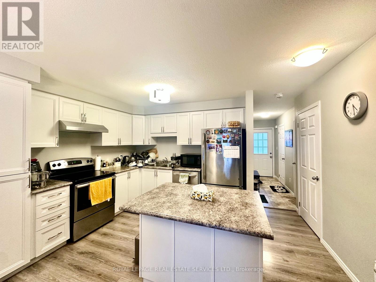 60 Netherwood Road, Kitchener, Ontario  L2P 0E4 - Photo 6 - X12539624