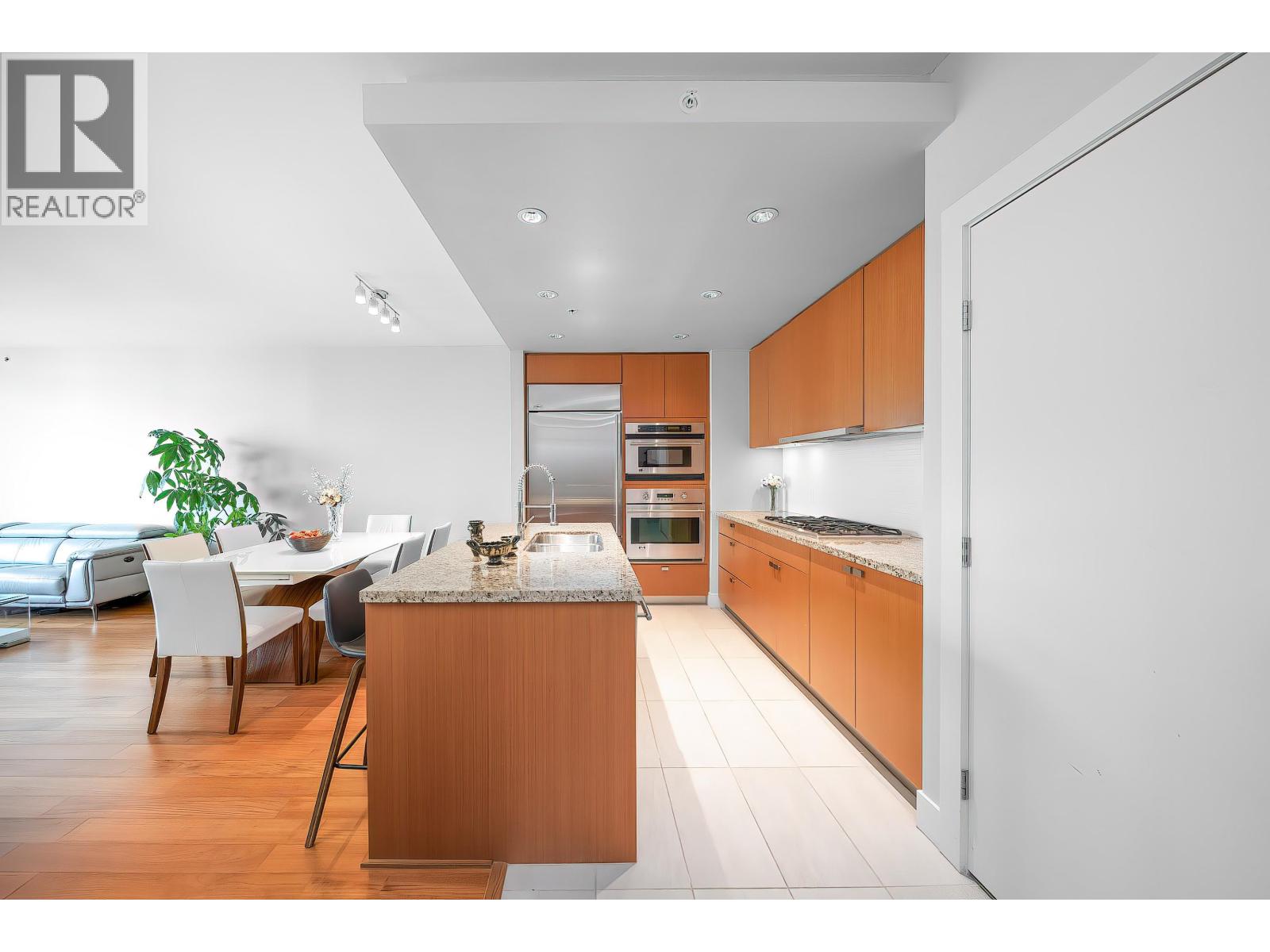 404 6080 Iona Drive, Vancouver, British Columbia  V6T 0A4 - Photo 9 - R3067021