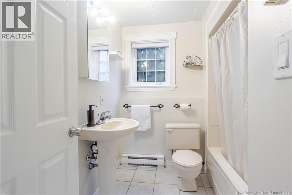 308 Douglas Avenue, Fredericton, New Brunswick  E3A 5T1 - Photo 41 - NB128602