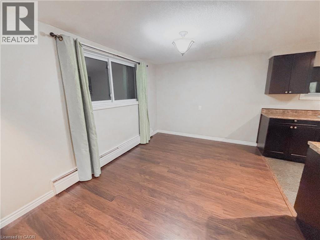 26 Woodfern Court, Kitchener, Ontario  N2E 1H4 - Photo 11 - 40787631