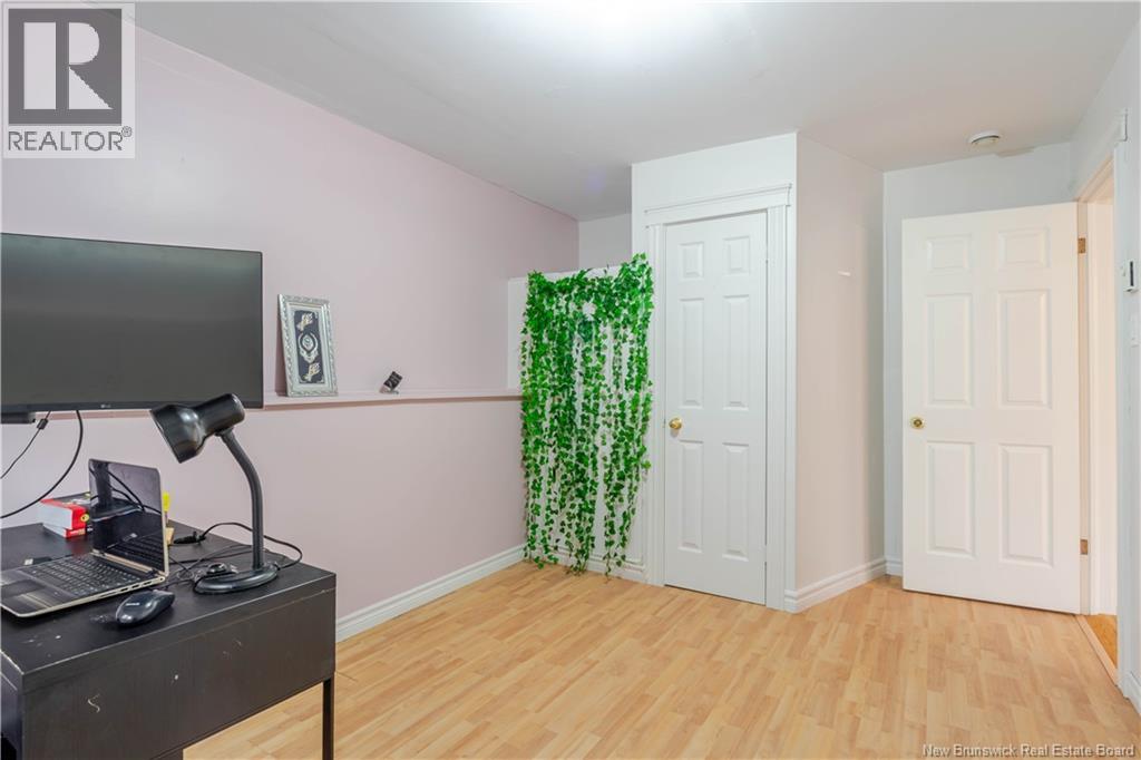 308 Douglas Avenue, Fredericton, New Brunswick  E3A 5T1 - Photo 36 - NB128602