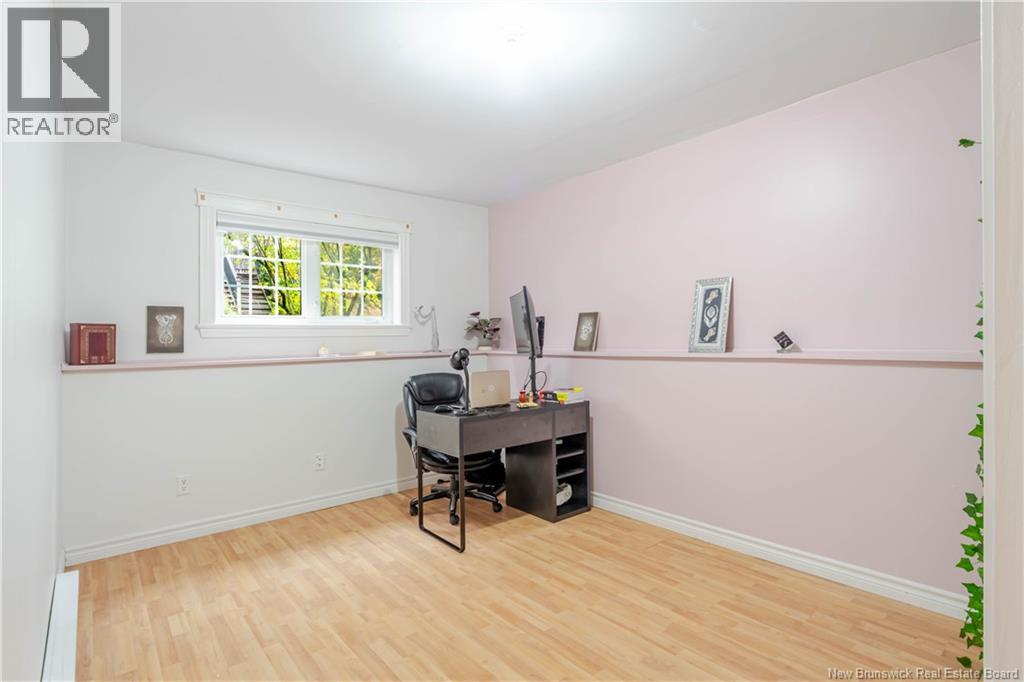 308 Douglas Avenue, Fredericton, New Brunswick  E3A 5T1 - Photo 35 - NB128602