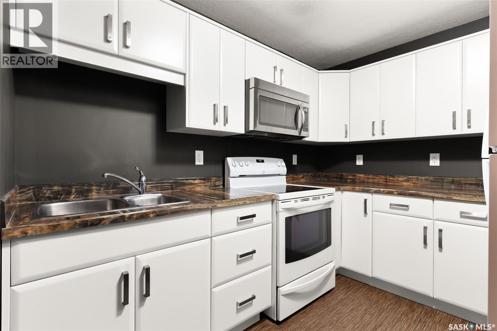 2875 Garnet Street, Regina, Saskatchewan  S4S 1X1 - Photo 30 - SK017805