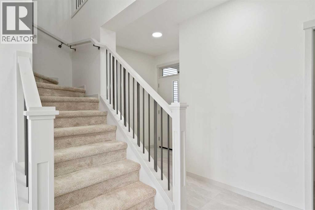 31 Lucas Passage Nw, Calgary, Alberta  T3P 1Z4 - Photo 19 - A2256280
